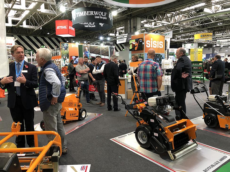 Article - A-busy-SISIS-stand-at-SALTEX-2018