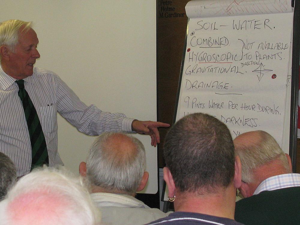 Article - Dennis-and-Sisis-Seminar-Heads-For-Northampton