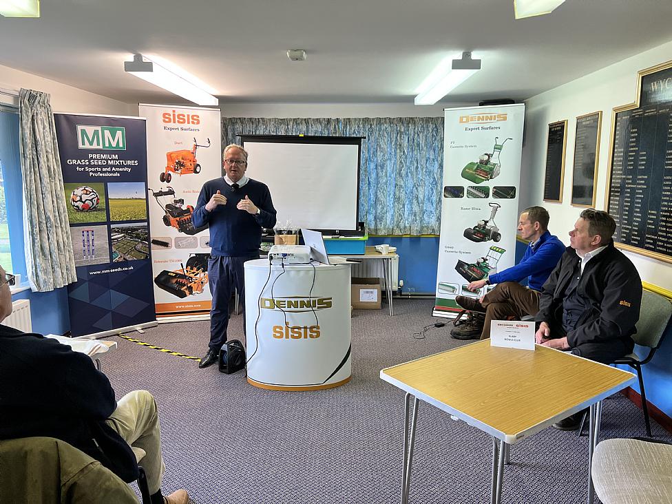 Article - Expert-Speakers-at-the-Dennis-and-SISIS-Seminar