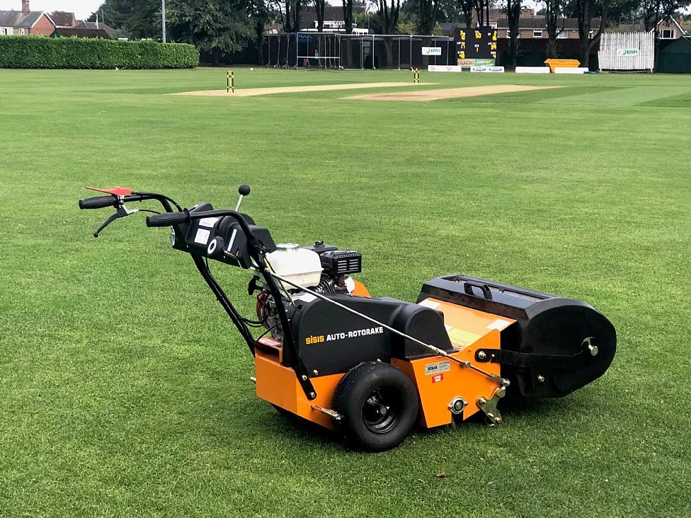 Cricket pitch deals scarifier