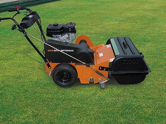 Article - Sisis-scarifier-multitasks-to-improve-playing-surfaces