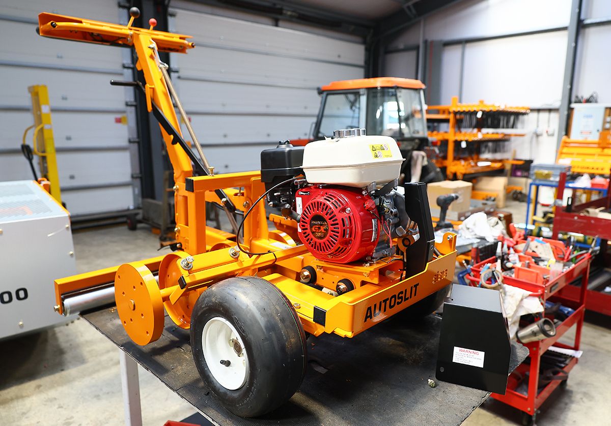 Sisis_Factory_0006 (1).jpg